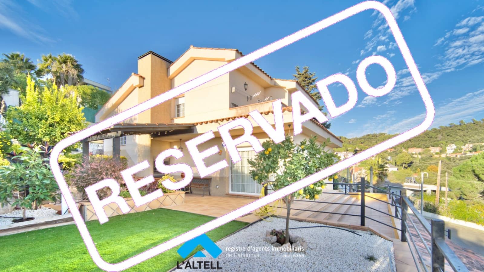 4 bedroom Villa for sale in L'Ametlla del Valles with pool garage - € 448,000 (Ref: 9443659)