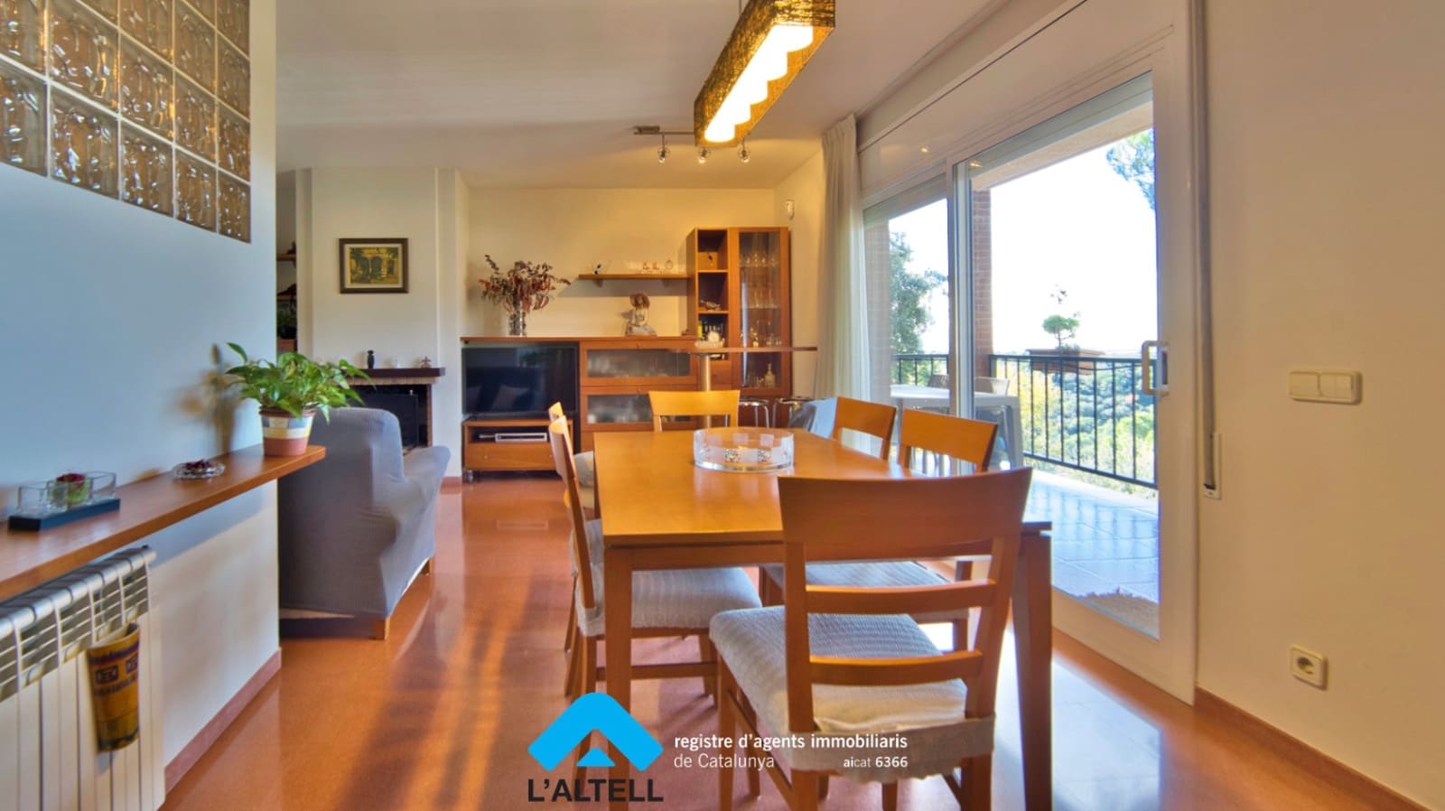 5 sovrum Villa till salu i L'Ametlla del Valles med garage - 545 000 € (Ref: 9444897)