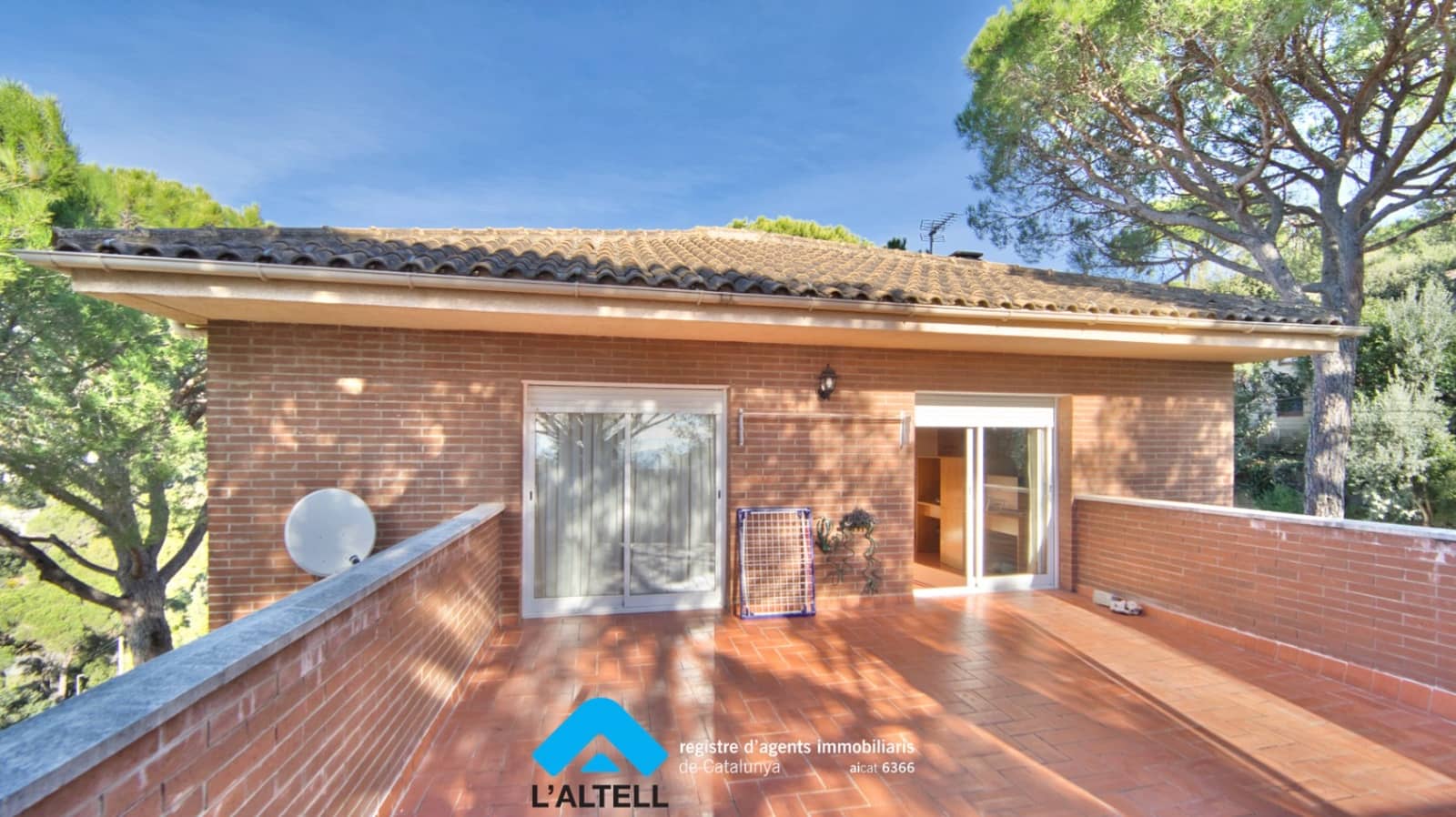 5 sovrum Villa till salu i L'Ametlla del Valles med garage - 545 000 € (Ref: 9444897)