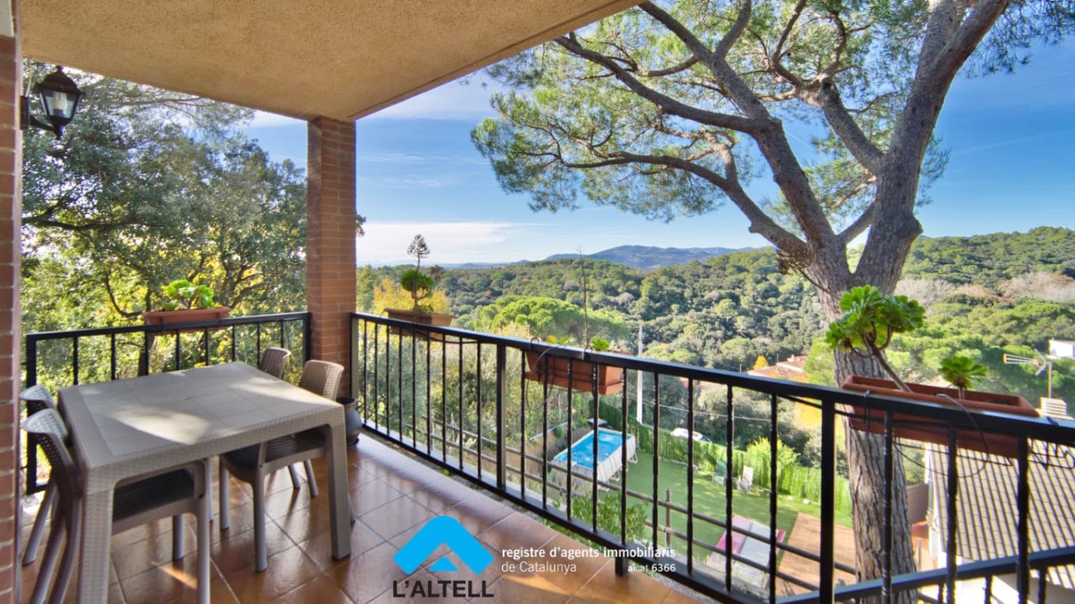 5 sovrum Villa till salu i L'Ametlla del Valles med garage - 545 000 € (Ref: 9444897)