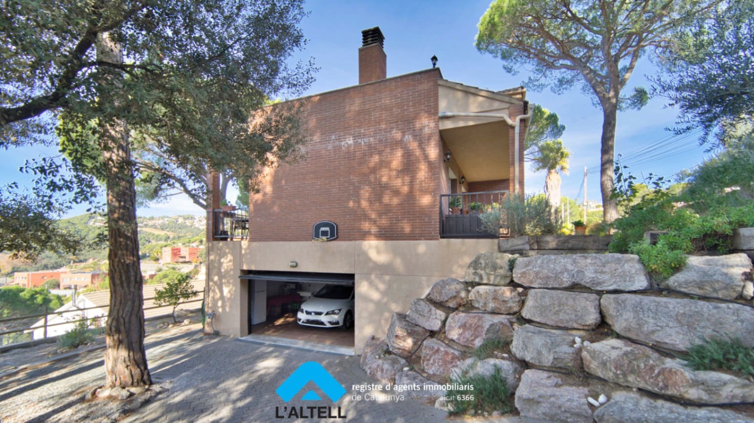 5 sovrum Villa till salu i L'Ametlla del Valles med garage - 545 000 € (Ref: 9444897)