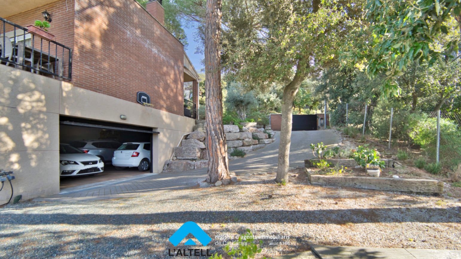 5 sovrum Villa till salu i L'Ametlla del Valles med garage - 545 000 € (Ref: 9444897)