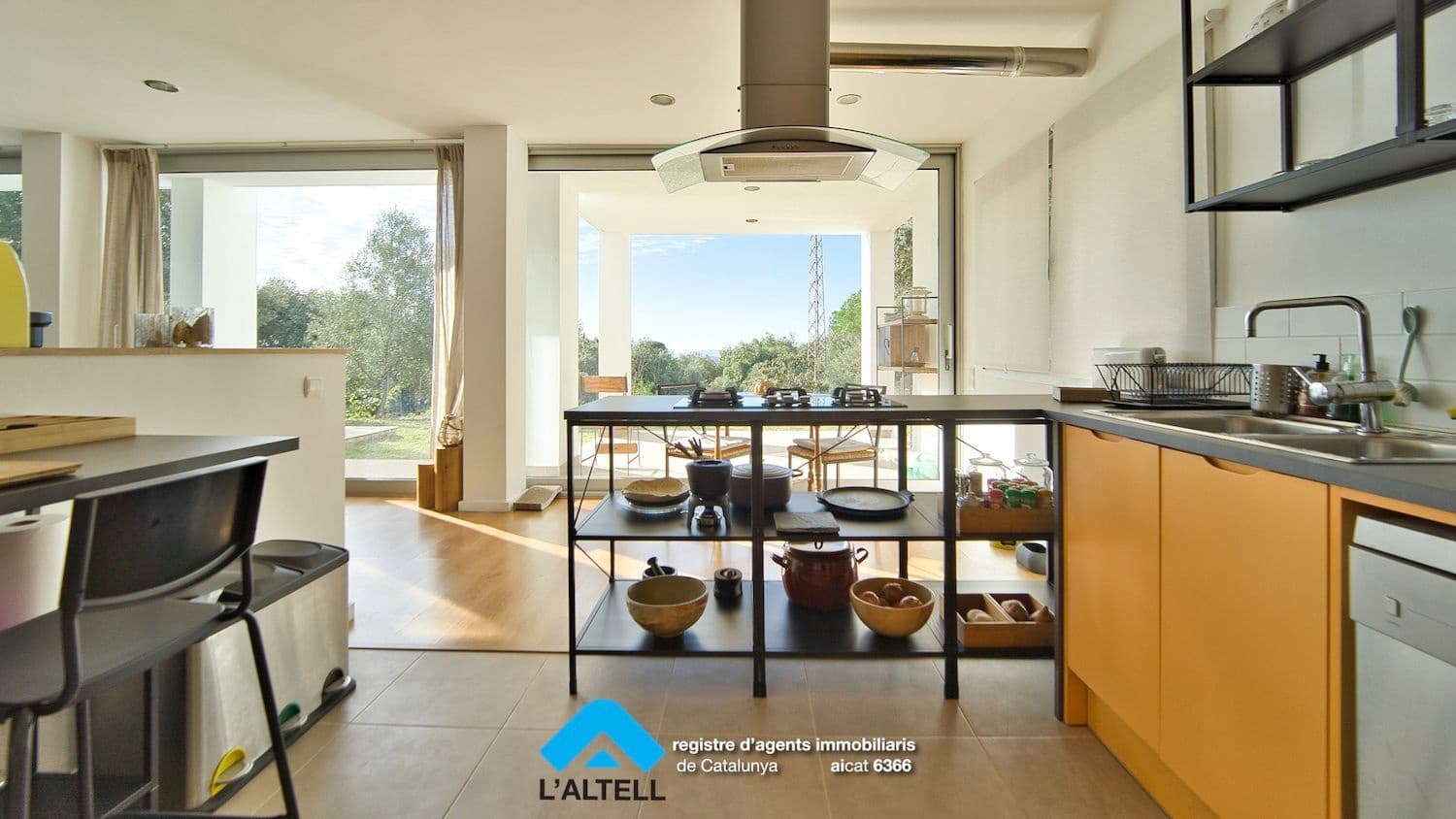 3 sypialnia Willa na sprzedaż w L'Ametlla del Valles z garażem - 550 000 € (Ref: 9521823)