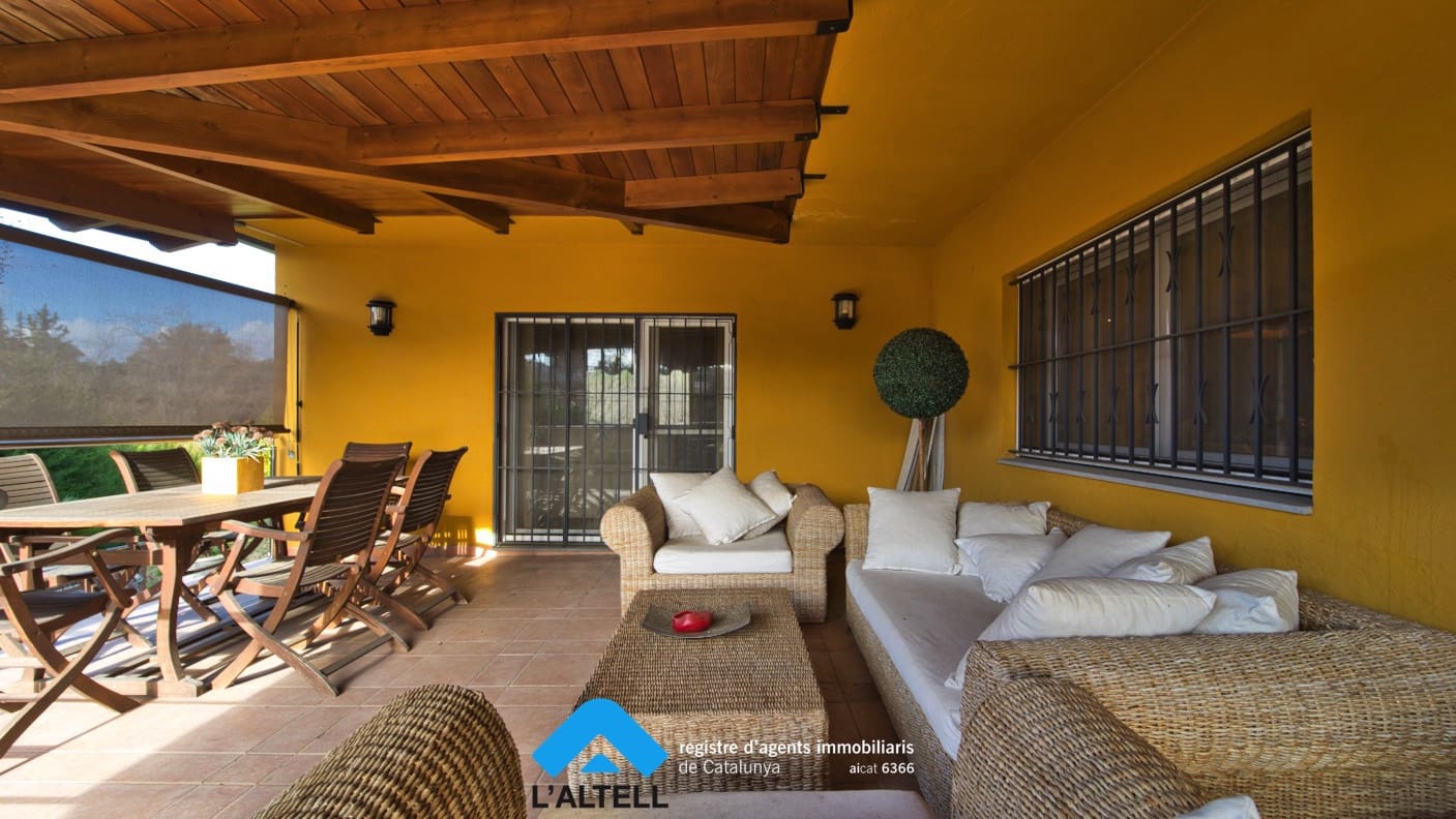 5 Zimmer Bungalow zu verkaufen in L'Ametlla del Valles mit Pool Garage - 595.000 € (Ref: 9524833)