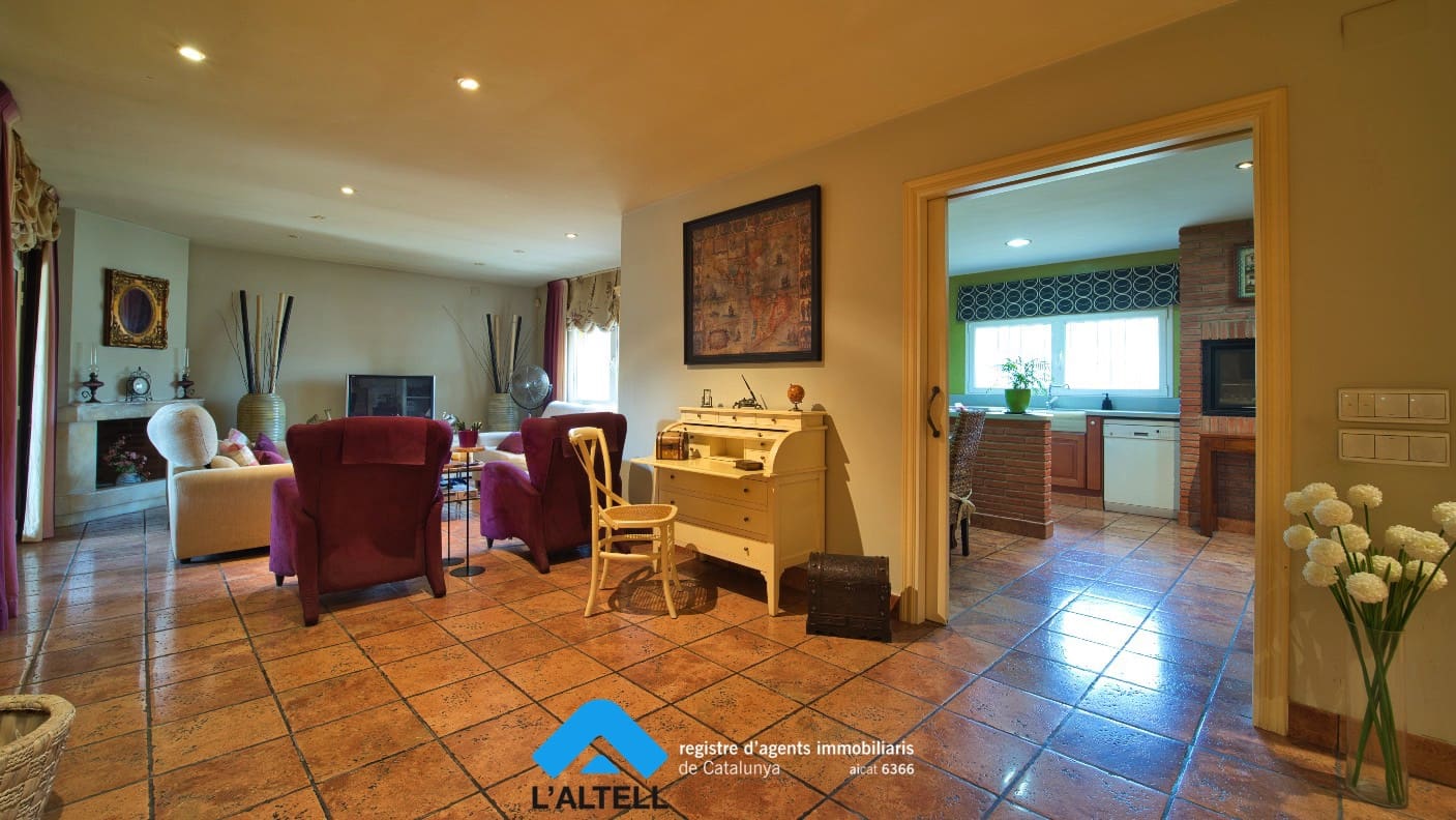 5 Zimmer Bungalow zu verkaufen in L'Ametlla del Valles mit Pool Garage - 595.000 € (Ref: 9524833)