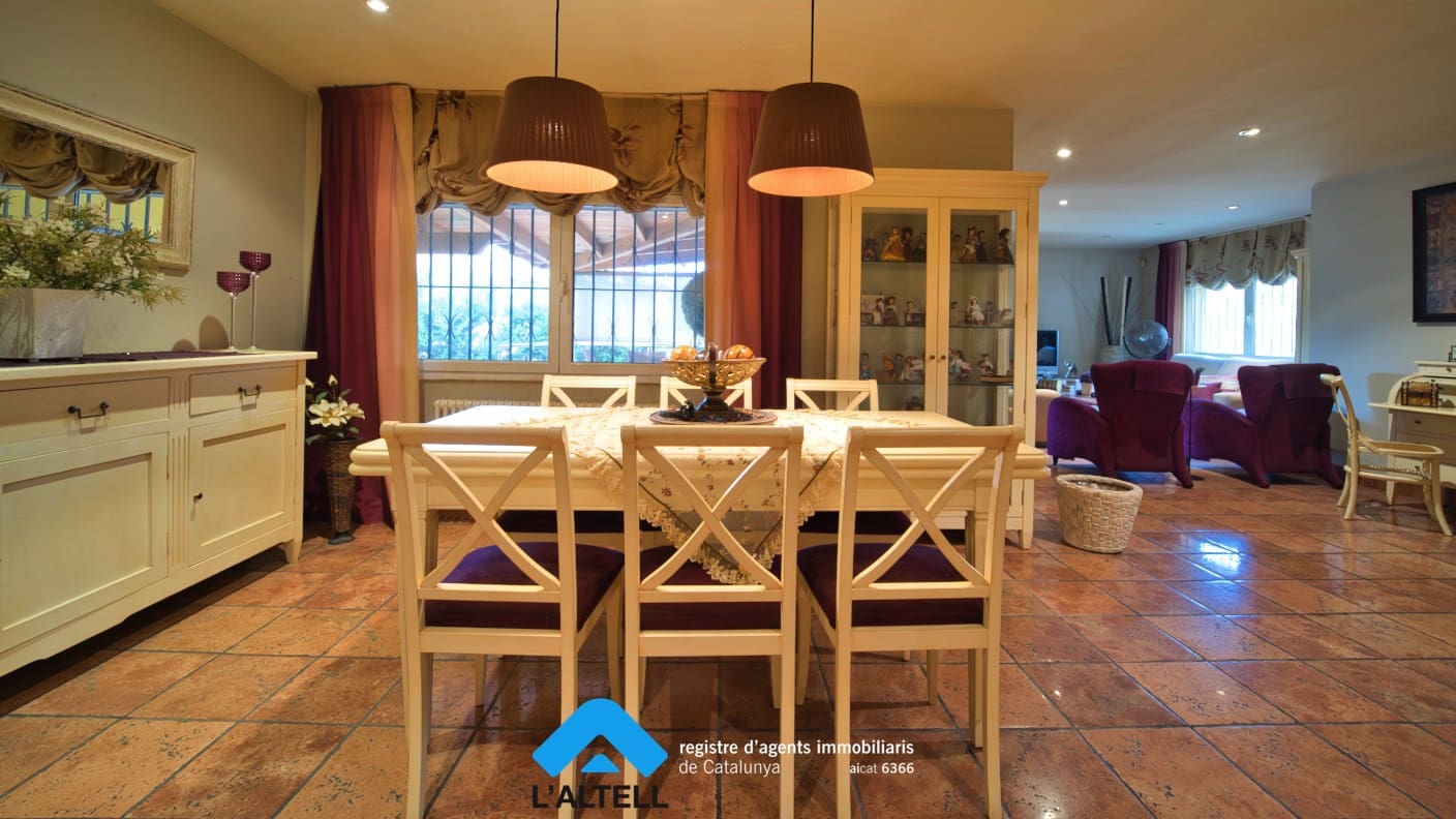 5 Zimmer Bungalow zu verkaufen in L'Ametlla del Valles mit Pool Garage - 595.000 € (Ref: 9524833)