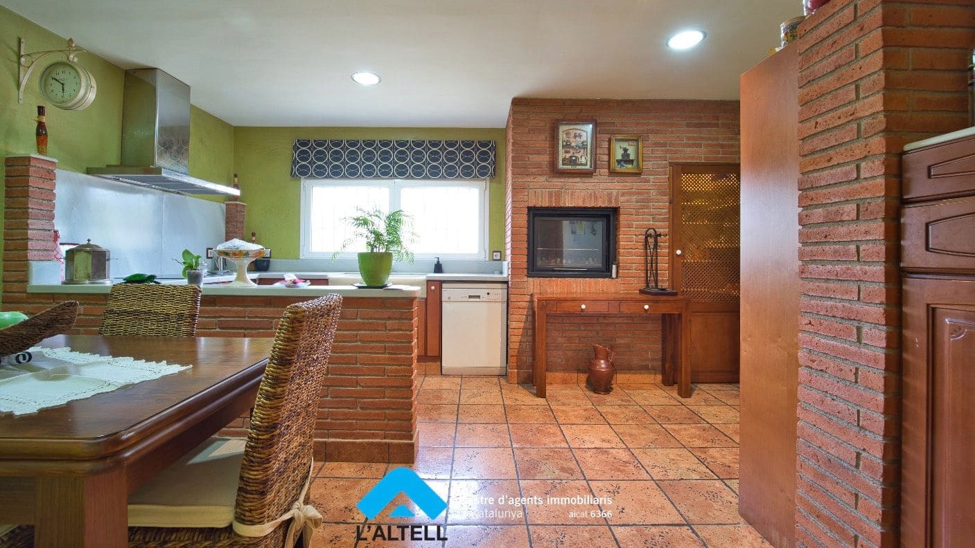 5 Zimmer Bungalow zu verkaufen in L'Ametlla del Valles mit Pool Garage - 595.000 € (Ref: 9524833)