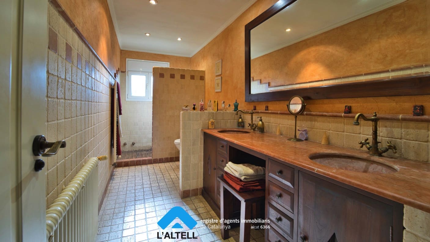 5 Zimmer Bungalow zu verkaufen in L'Ametlla del Valles mit Pool Garage - 595.000 € (Ref: 9524833)