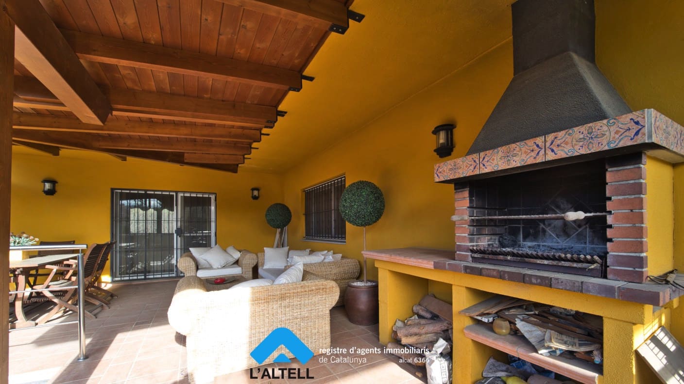 5 Zimmer Bungalow zu verkaufen in L'Ametlla del Valles mit Pool Garage - 595.000 € (Ref: 9524833)