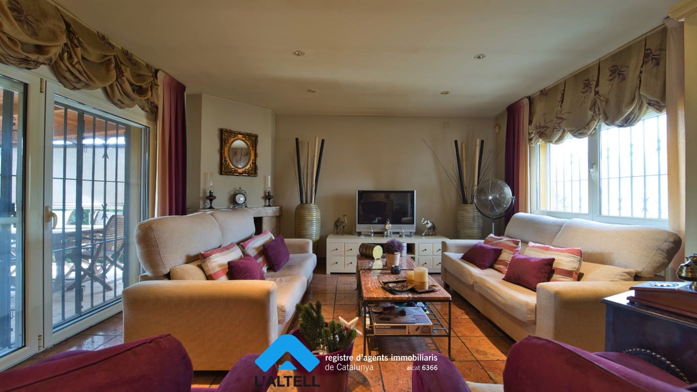 5 Zimmer Bungalow zu verkaufen in L'Ametlla del Valles mit Pool Garage - 595.000 € (Ref: 9524833)