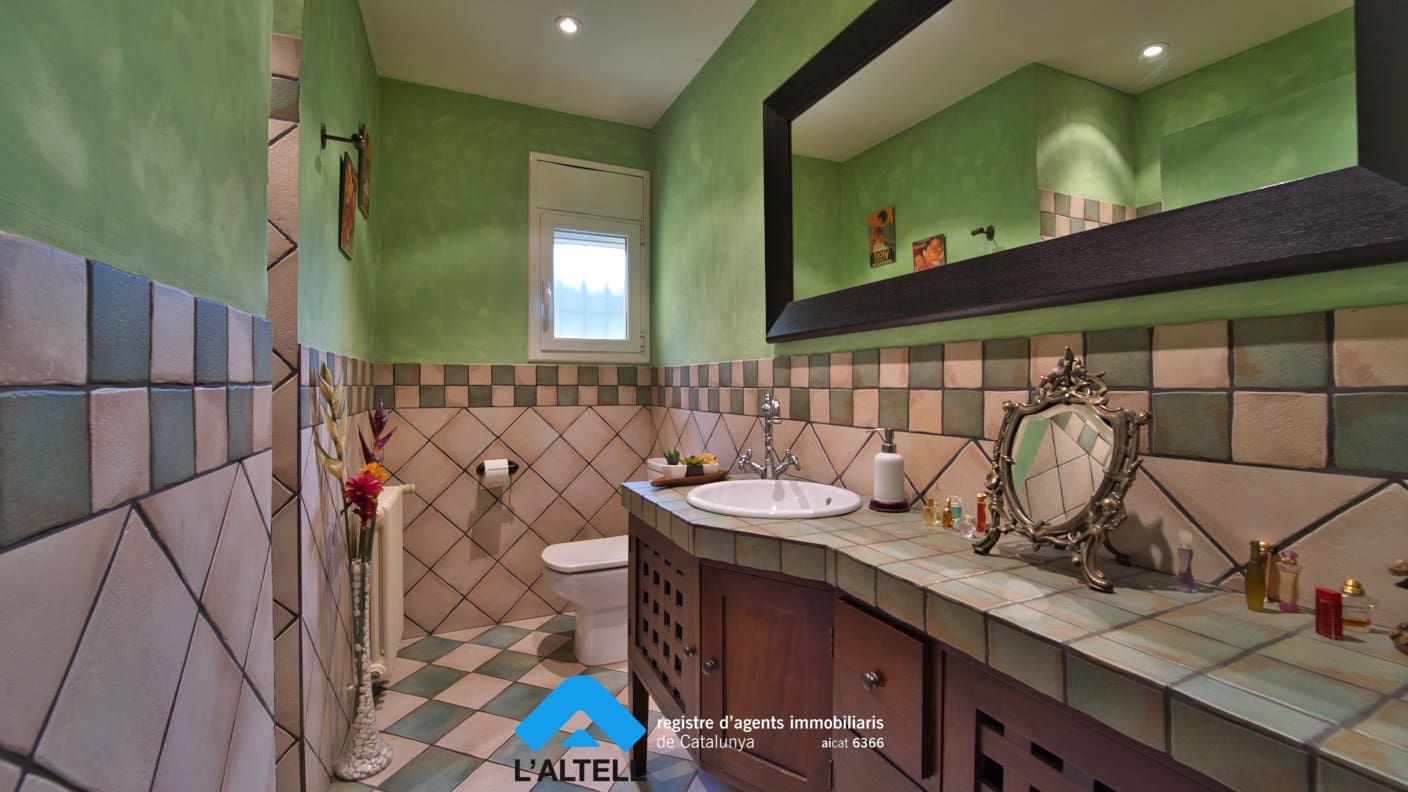 5 Zimmer Bungalow zu verkaufen in L'Ametlla del Valles mit Pool Garage - 595.000 € (Ref: 9524833)