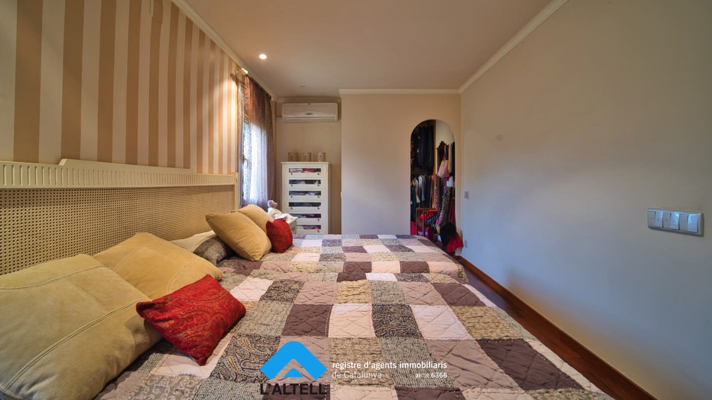 5 Zimmer Bungalow zu verkaufen in L'Ametlla del Valles mit Pool Garage - 595.000 € (Ref: 9524833)