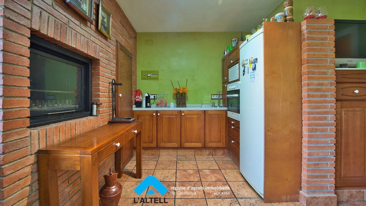 5 Zimmer Bungalow zu verkaufen in L'Ametlla del Valles mit Pool Garage - 595.000 € (Ref: 9524833)