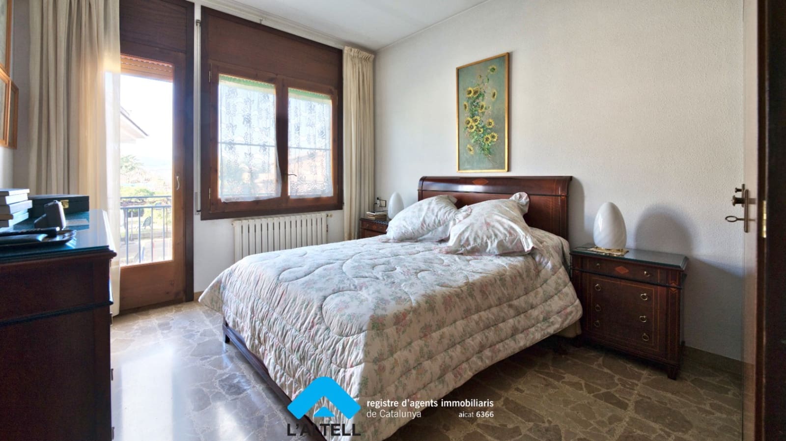 5 bedroom Villa for sale in L'Ametlla del Valles with garage - € 520,000 (Ref: 9528587)