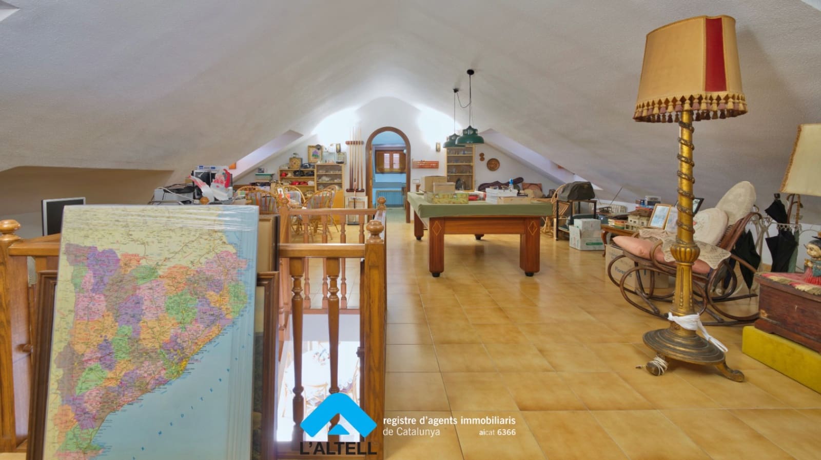 5 bedroom Villa for sale in L'Ametlla del Valles with garage - € 520,000 (Ref: 9528587)