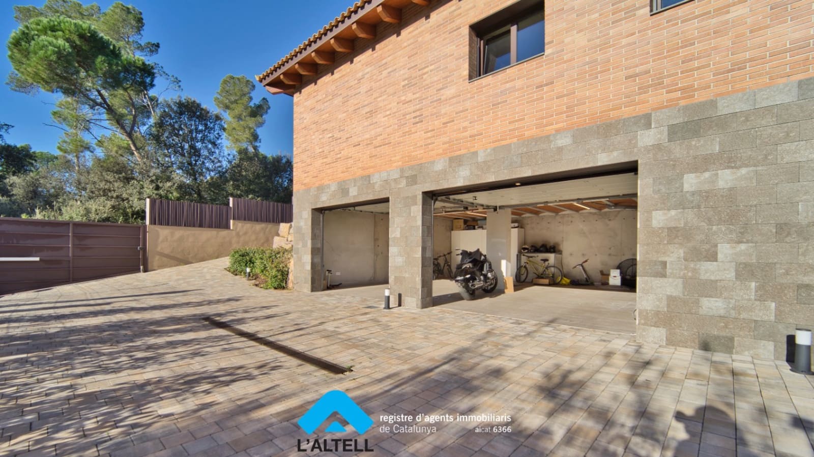 5 slaapkamer Villa te koop in La Garriga met zwembad garage - € 1.295.000 (Ref: 9535265)