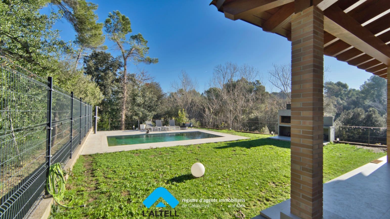 5 slaapkamer Villa te koop in La Garriga met zwembad garage - € 1.295.000 (Ref: 9535265)