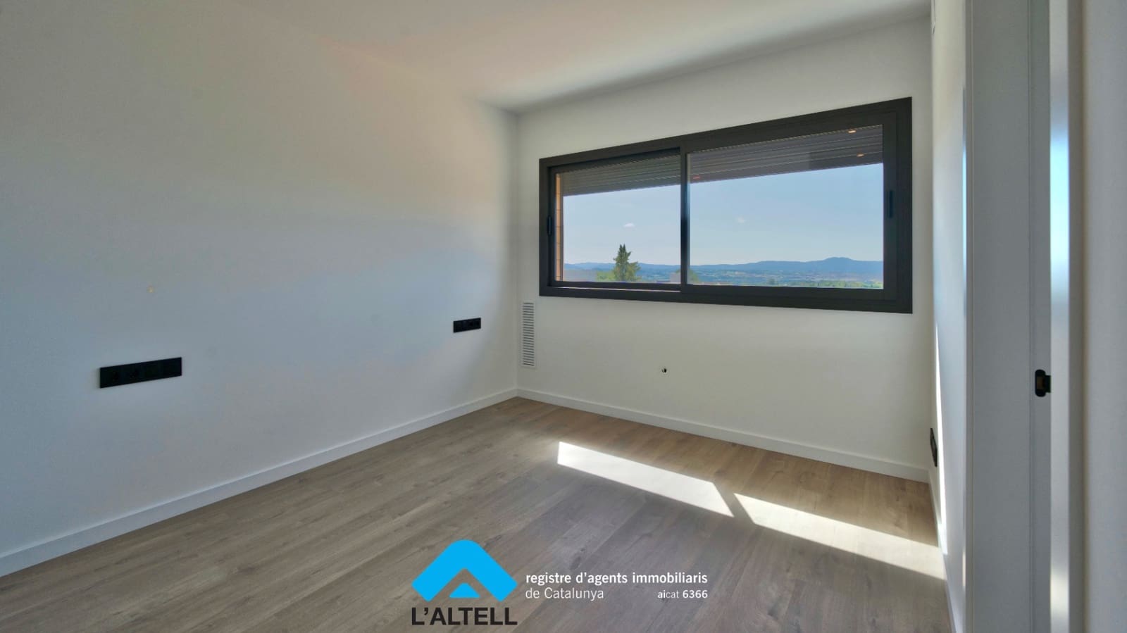 4 soveværelse Villa til salg i L'Ametlla del Valles med garage - € 610.000 (Ref: 9628410)