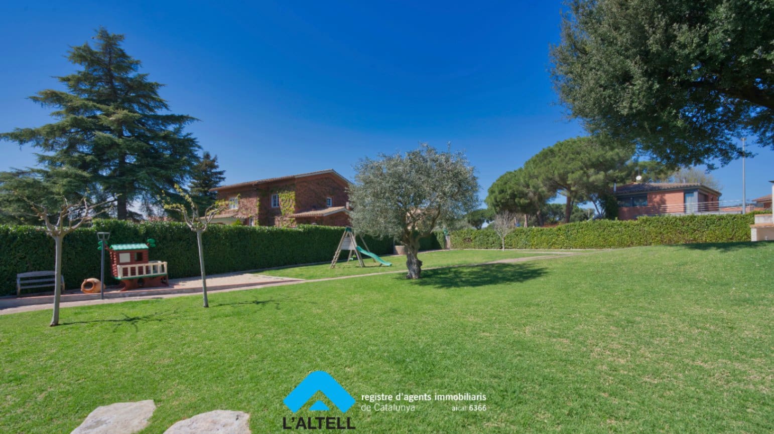 Terrain à Bâtir à vendre à L'Ametlla del Valles - 300 000 € (Ref: 9743136)