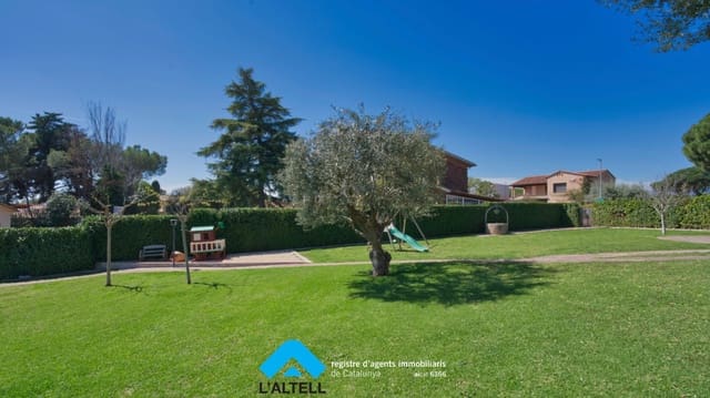 Terrain à Bâtir à vendre à L'Ametlla del Vallès - 300 000 € (Ref: 9743136)