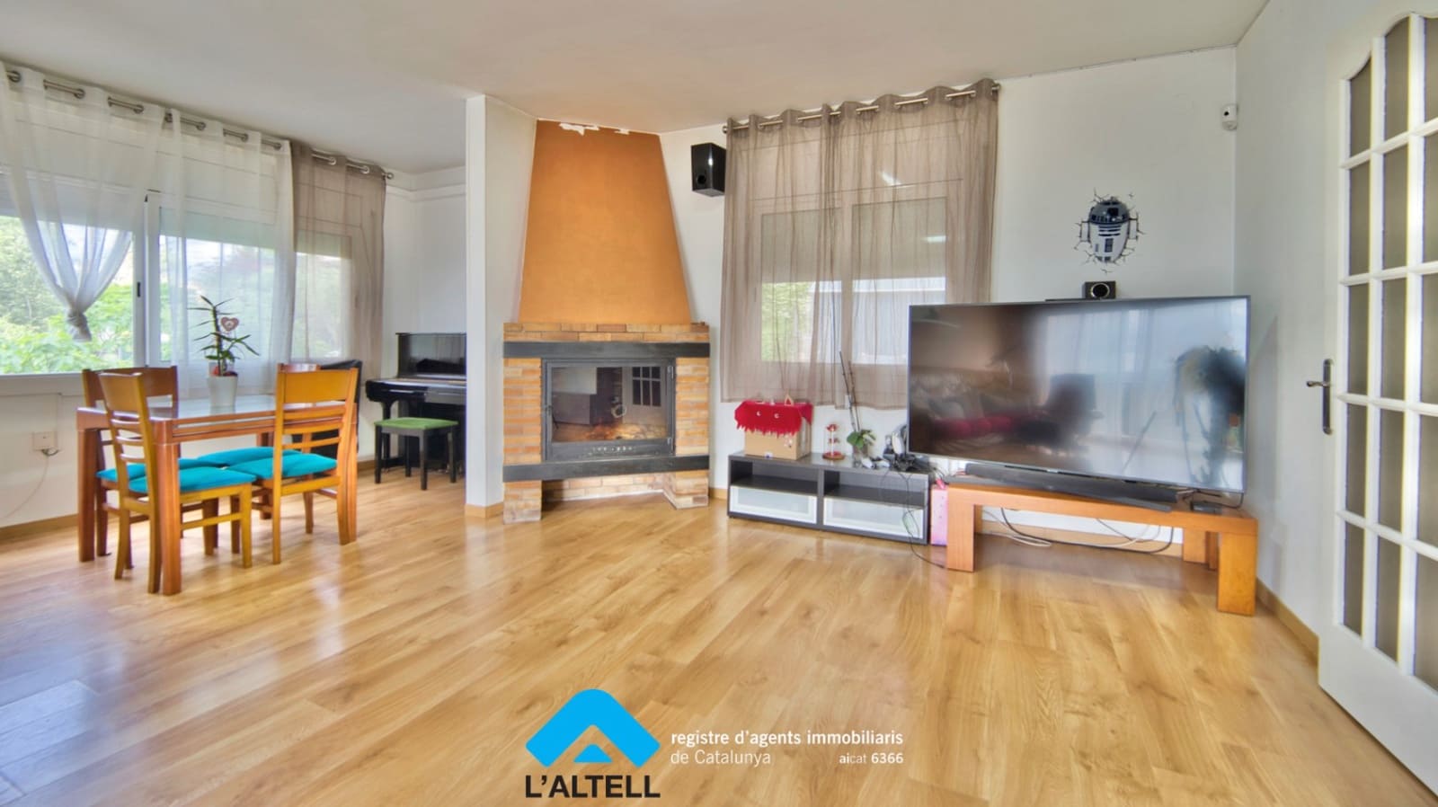 3 bedroom Villa for sale in L'Ametlla del Valles with pool - € 550,000 (Ref: 9821178)
