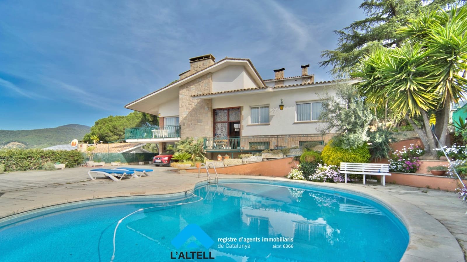 4 bedroom Villa for sale in La Garriga with pool garage - € 750,000 (Ref: 9858275)