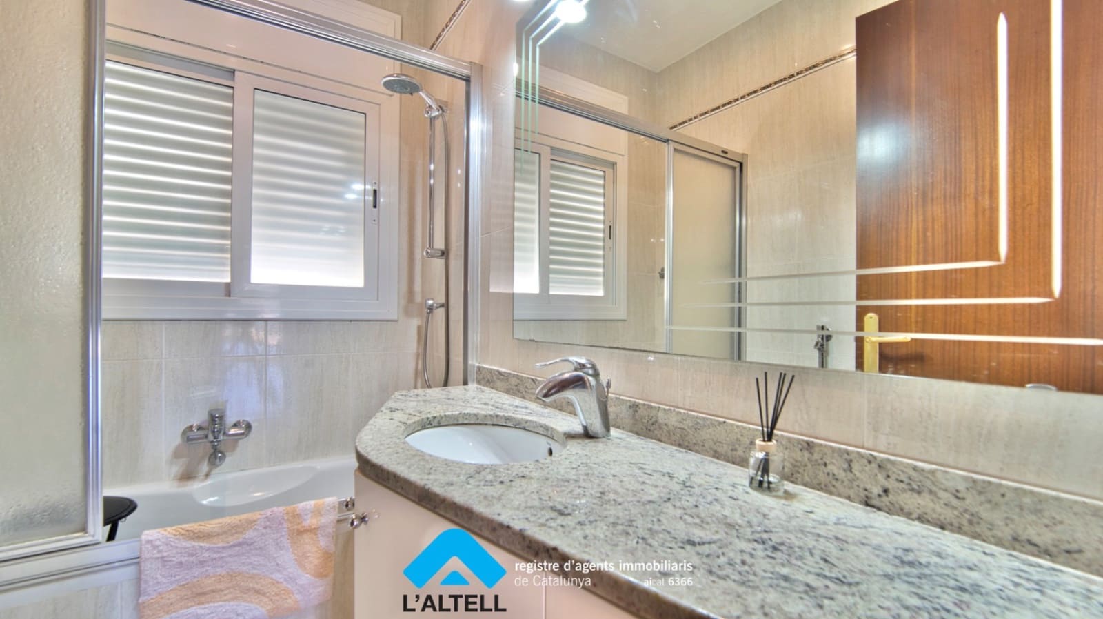 4 bedroom Villa for sale in La Garriga with pool garage - € 750,000 (Ref: 9858275)