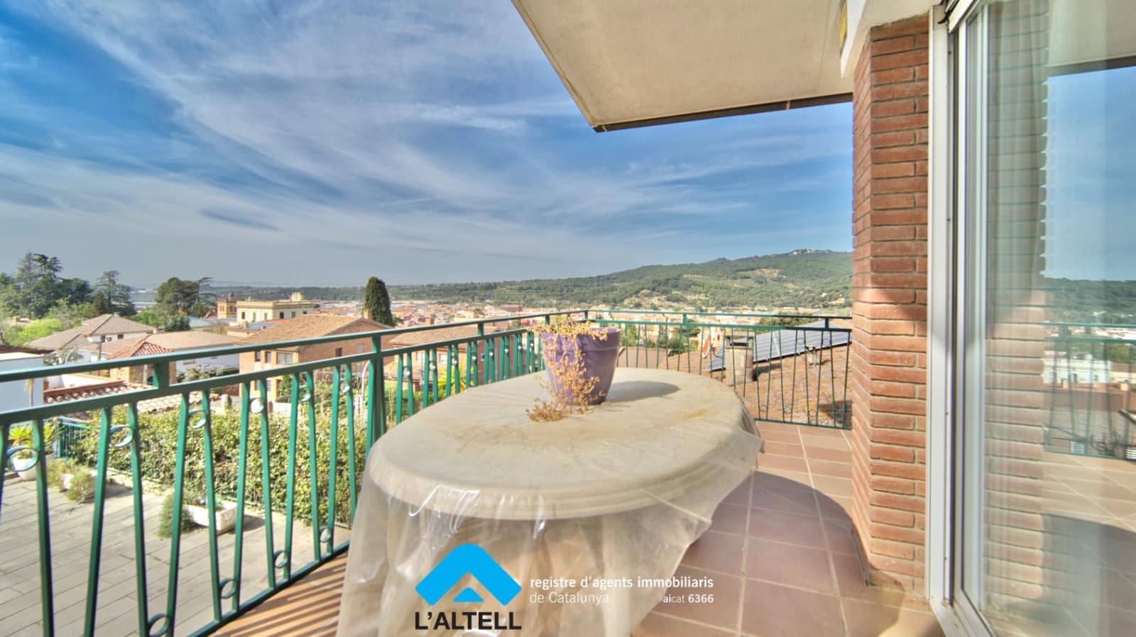 4 bedroom Villa for sale in La Garriga with pool garage - € 750,000 (Ref: 9858275)