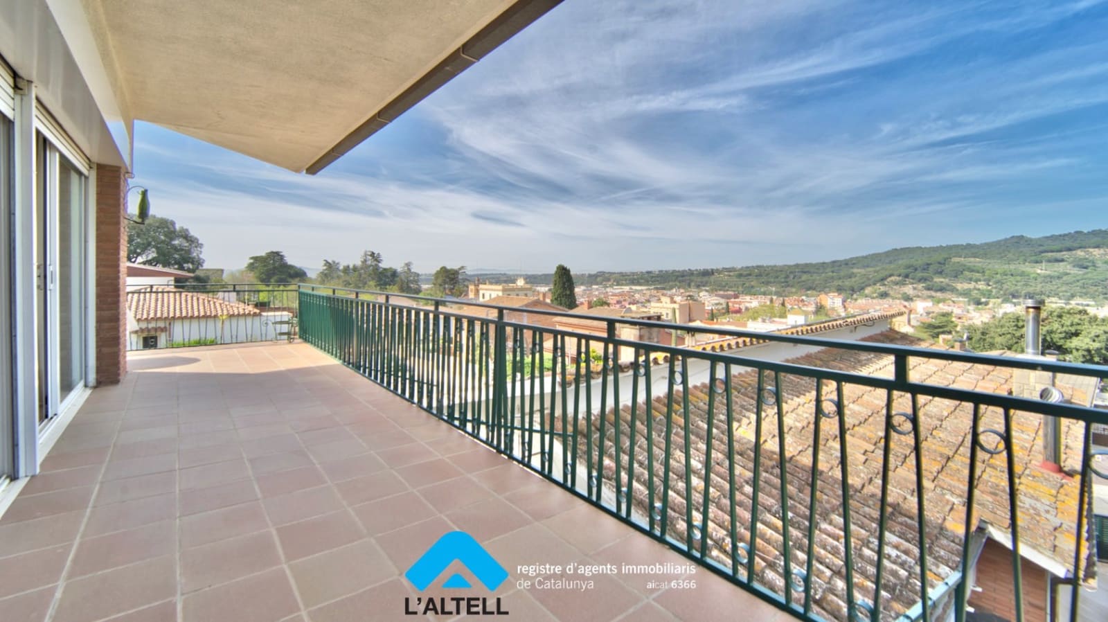 4 bedroom Villa for sale in La Garriga with pool garage - € 750,000 (Ref: 9858275)