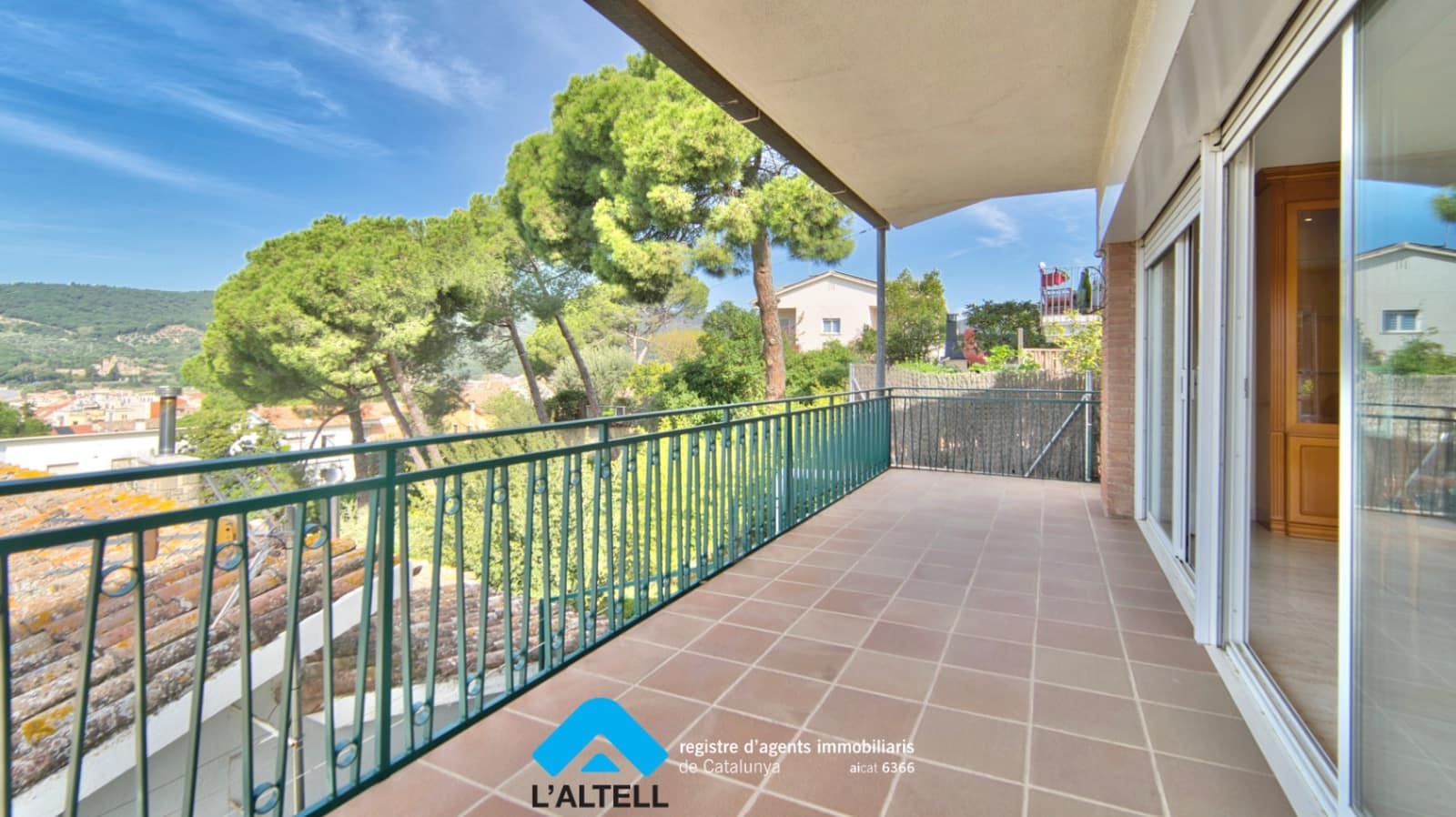 4 bedroom Villa for sale in La Garriga with pool garage - € 750,000 (Ref: 9858275)