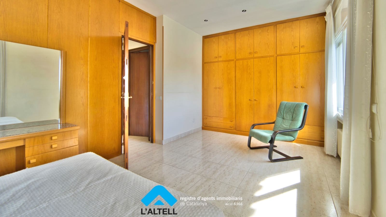 4 bedroom Villa for sale in La Garriga with pool garage - € 750,000 (Ref: 9858275)