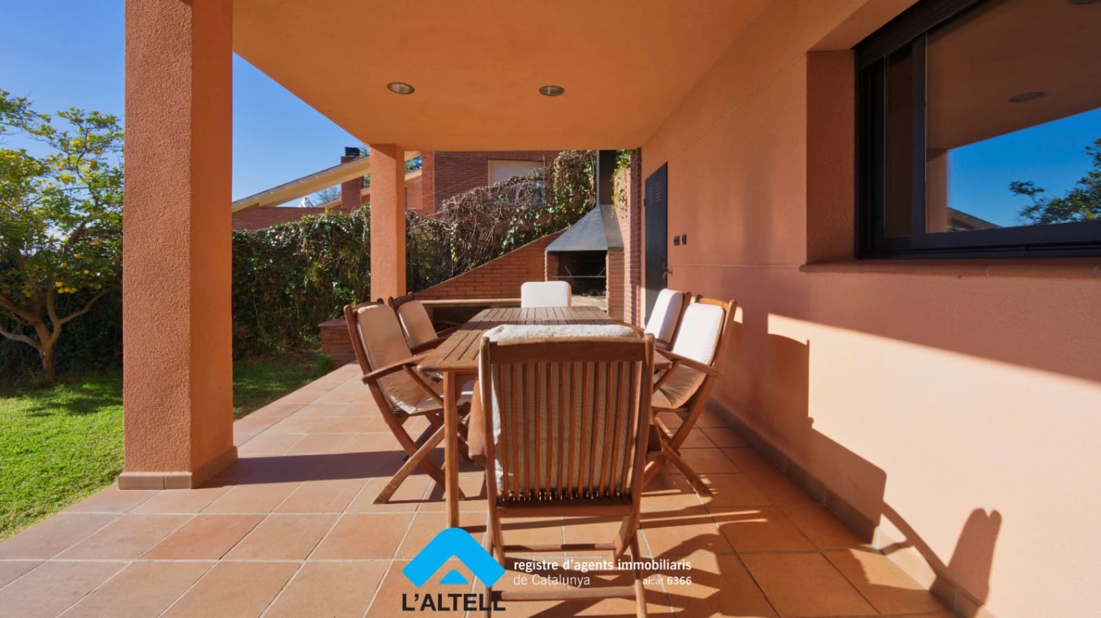 3 bedroom Villa for sale in L'Ametlla del Valles with pool garage - € 475,000 (Ref: 9883692)
