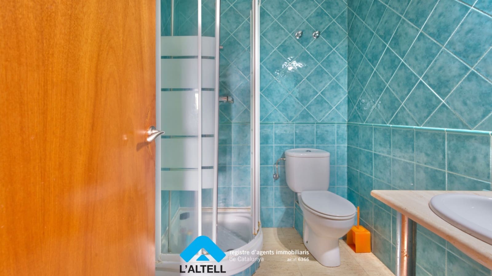 3 bedroom Villa for sale in L'Ametlla del Valles with pool garage - € 475,000 (Ref: 9883692)