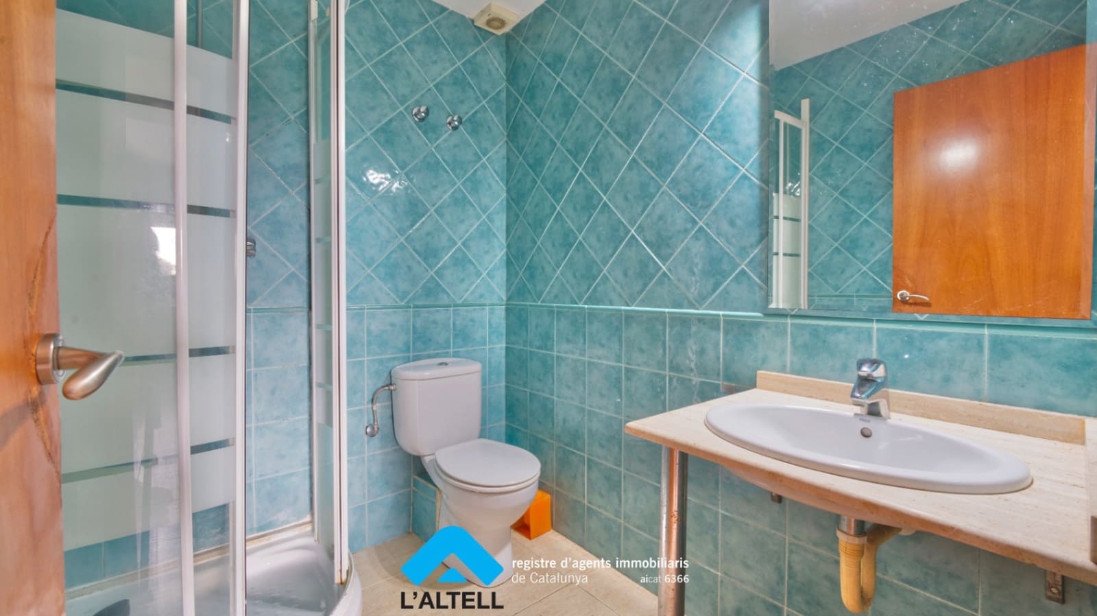 3 bedroom Villa for sale in L'Ametlla del Valles with pool garage - € 475,000 (Ref: 9883692)