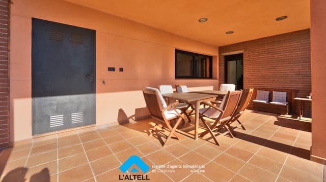 3 soverom Villa til salgs i L'Ametlla del Vallès med svømmebasseng garasje - € 475 000 (Ref: 9883692)