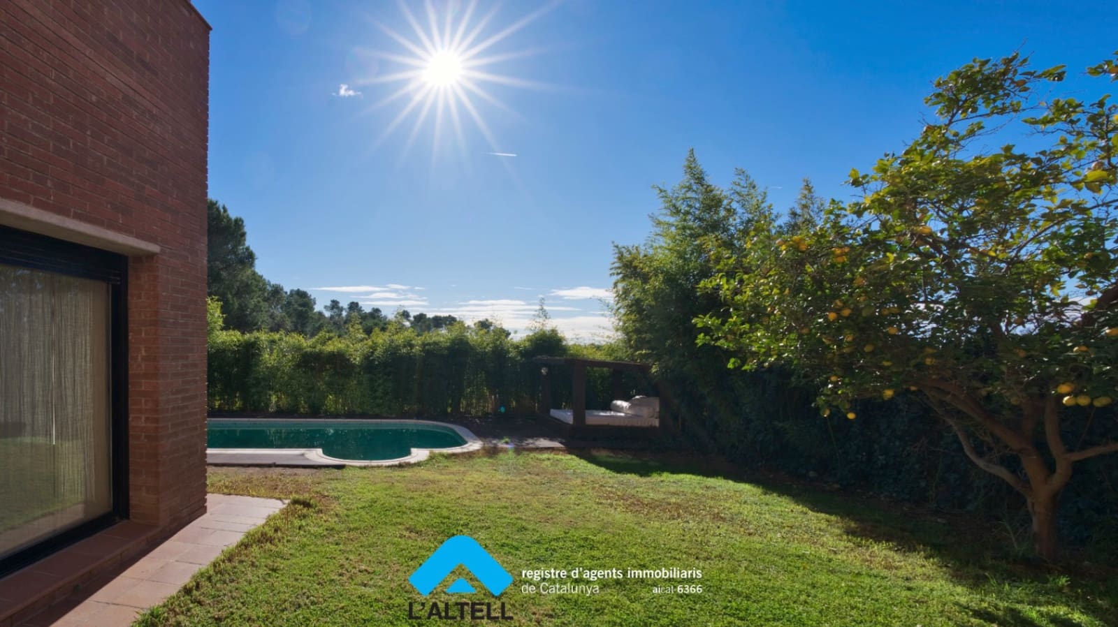 3 bedroom Villa for sale in L'Ametlla del Valles with pool garage - € 475,000 (Ref: 9883692)