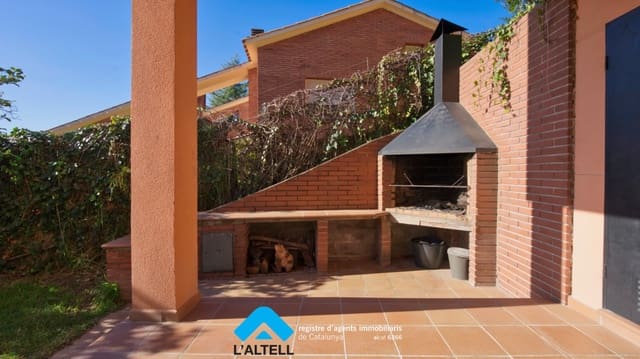 3 soverom Villa til salgs i L'Ametlla del Vallès med svømmebasseng garasje - € 475 000 (Ref: 9883692)