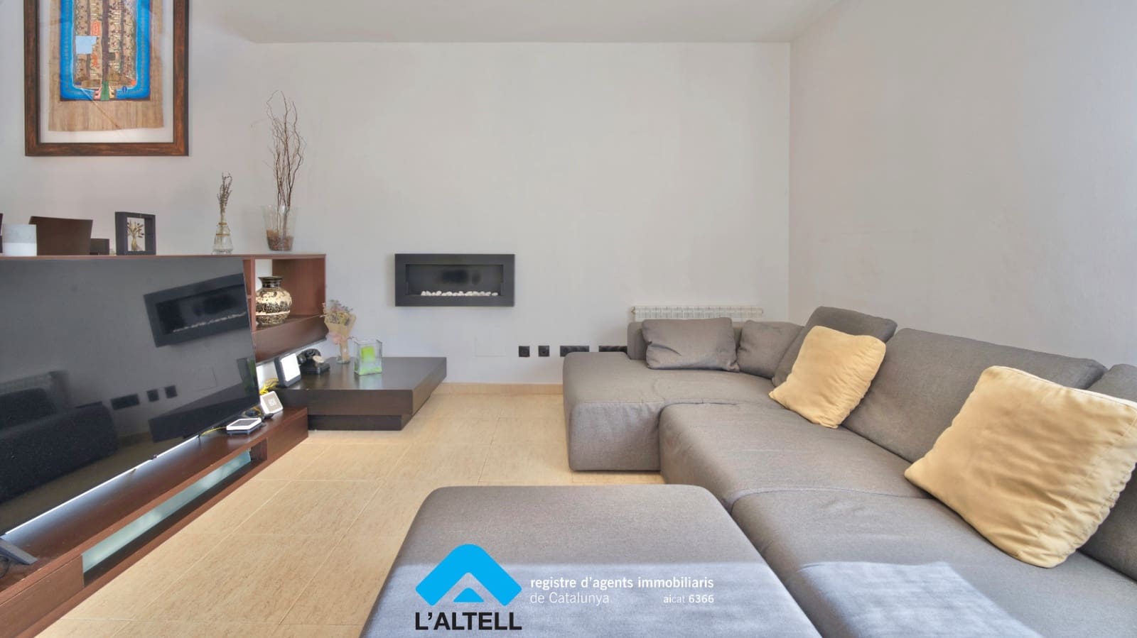 3 bedroom Villa for sale in L'Ametlla del Valles with pool garage - € 475,000 (Ref: 9883692)
