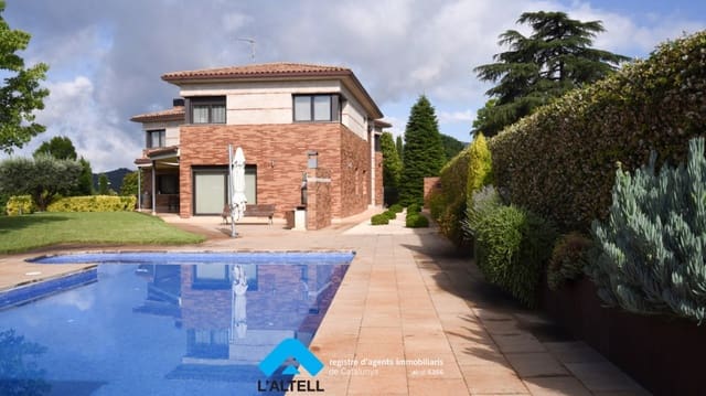 4 bedroom Villa for sale in La Garriga with pool garage - € 1,495,000 (Ref: 9892698)