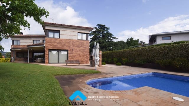 4 bedroom Villa for sale in La Garriga with pool garage - € 1,495,000 (Ref: 9892698)