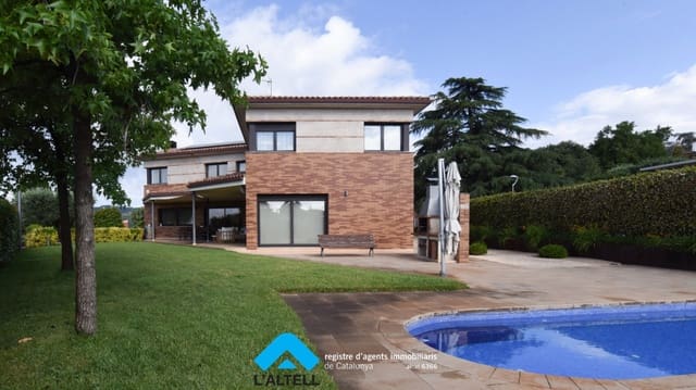 4 bedroom Villa for sale in La Garriga with pool garage - € 1,495,000 (Ref: 9892698)