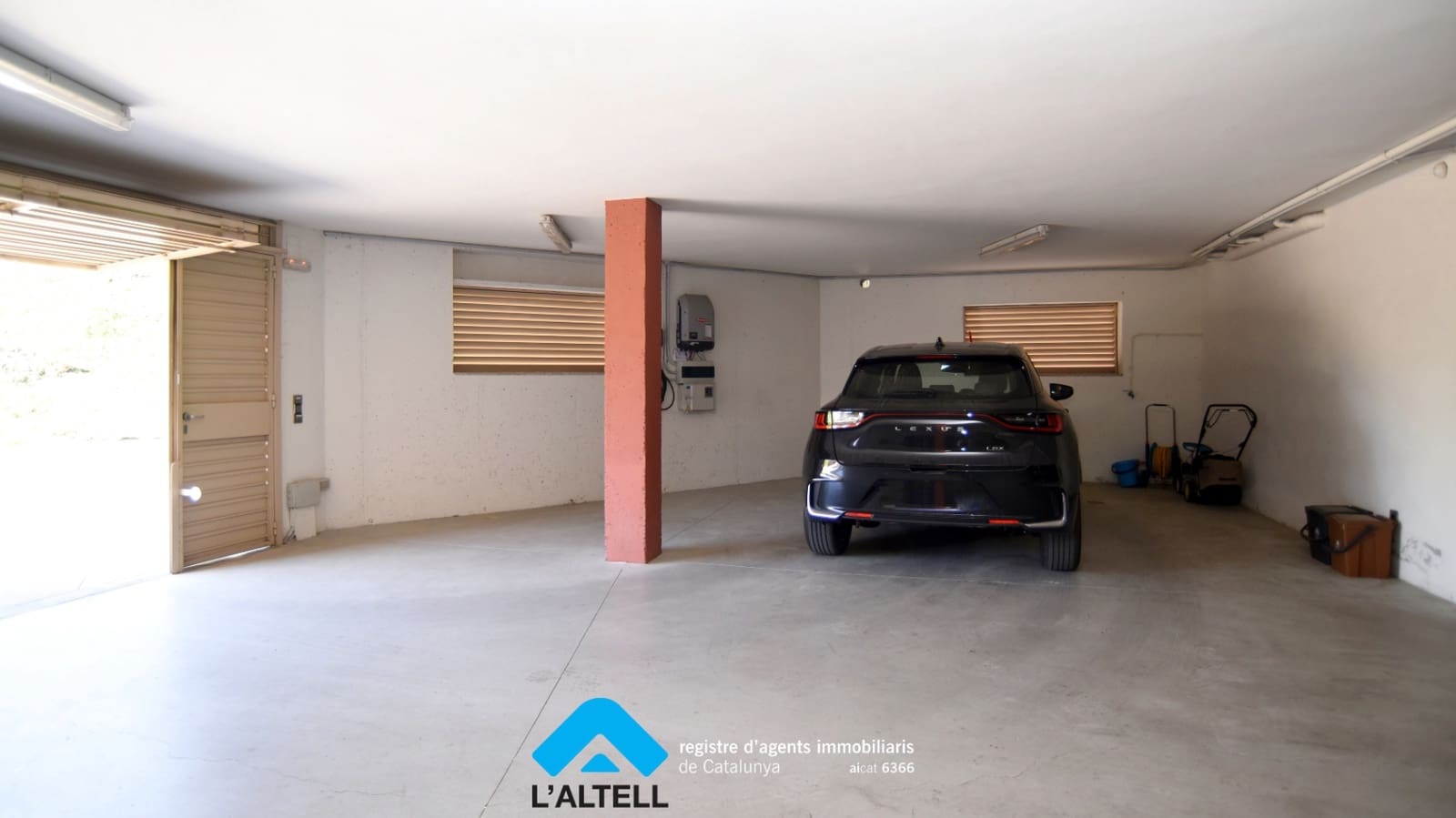 4 bedroom Villa for sale in La Garriga with pool garage - € 1,495,000 (Ref: 9892698)