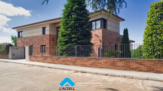5 bedroom Villa for sale in La Garriga with pool garage - € 1,495,000 (Ref: 9892698)