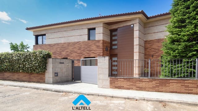 5 bedroom Villa for sale in La Garriga with pool garage - € 1,495,000 (Ref: 9892698)
