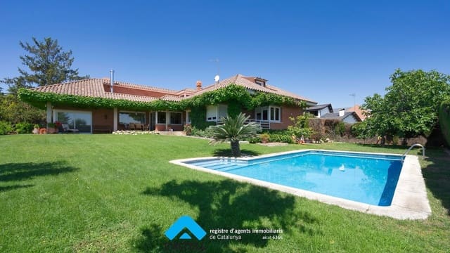 6 bedroom Villa for sale in Canovelles with pool garage - € 980,000 (Ref: 9892699)
