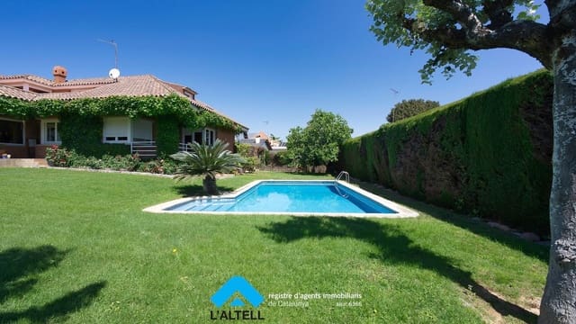 6 bedroom Villa for sale in Canovelles with pool garage - € 980,000 (Ref: 9892699)