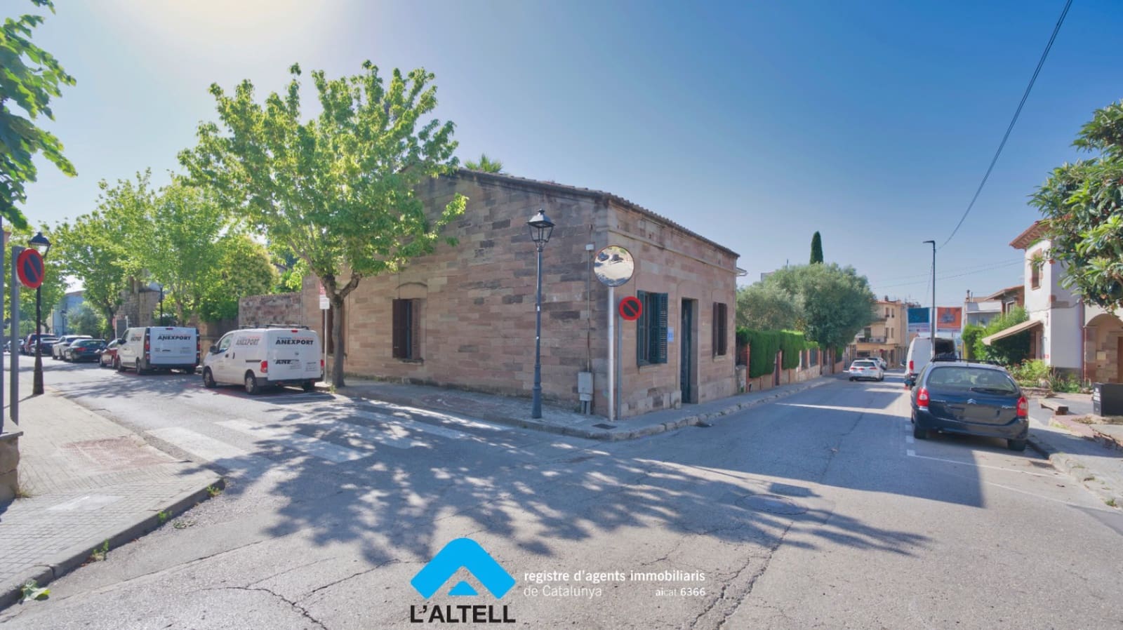 3 bedroom Townhouse for sale in L'Ametlla del Valles - € 498,000 (Ref: 9921092)