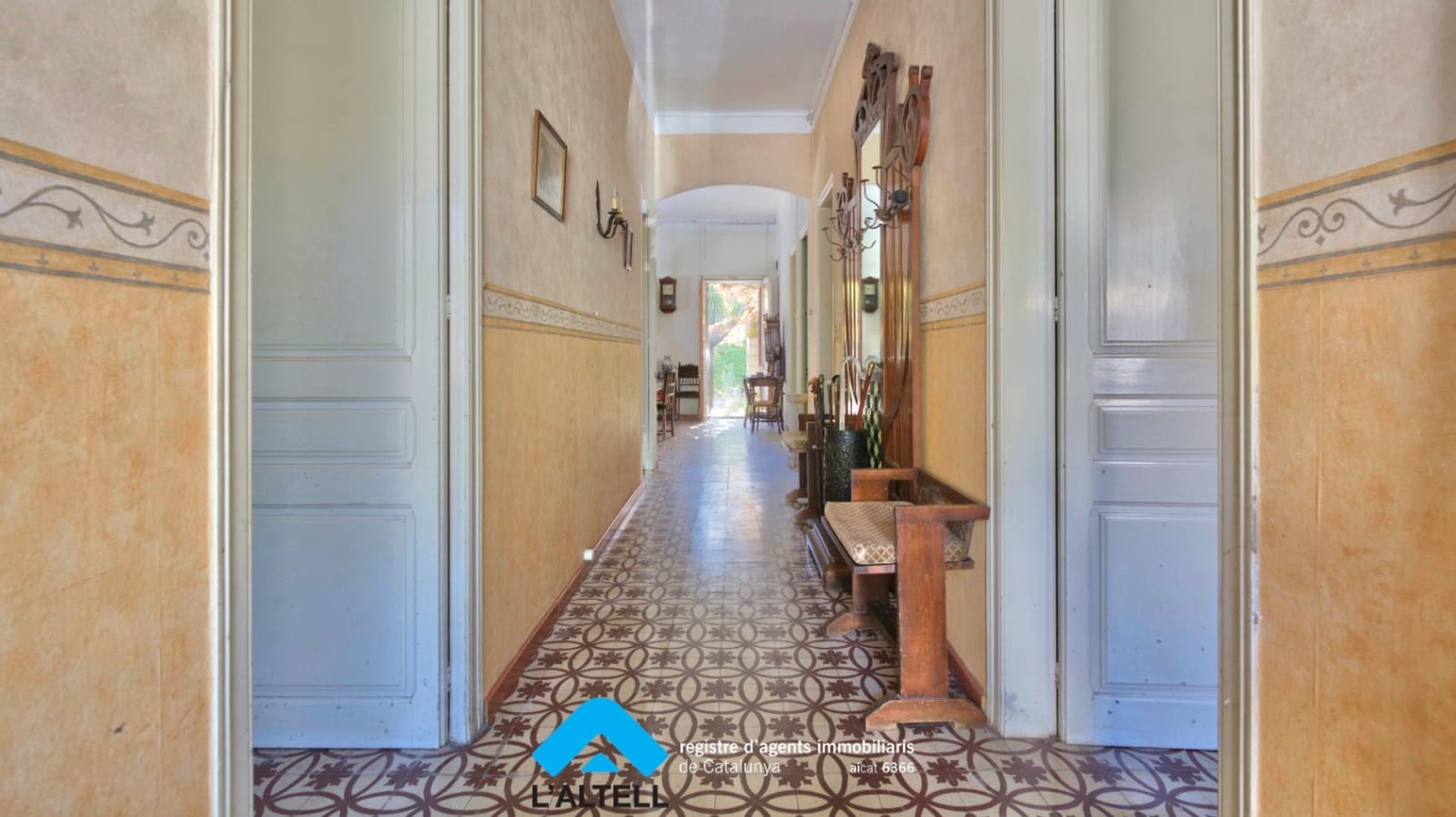 3 bedroom Townhouse for sale in L'Ametlla del Valles - € 498,000 (Ref: 9921092)