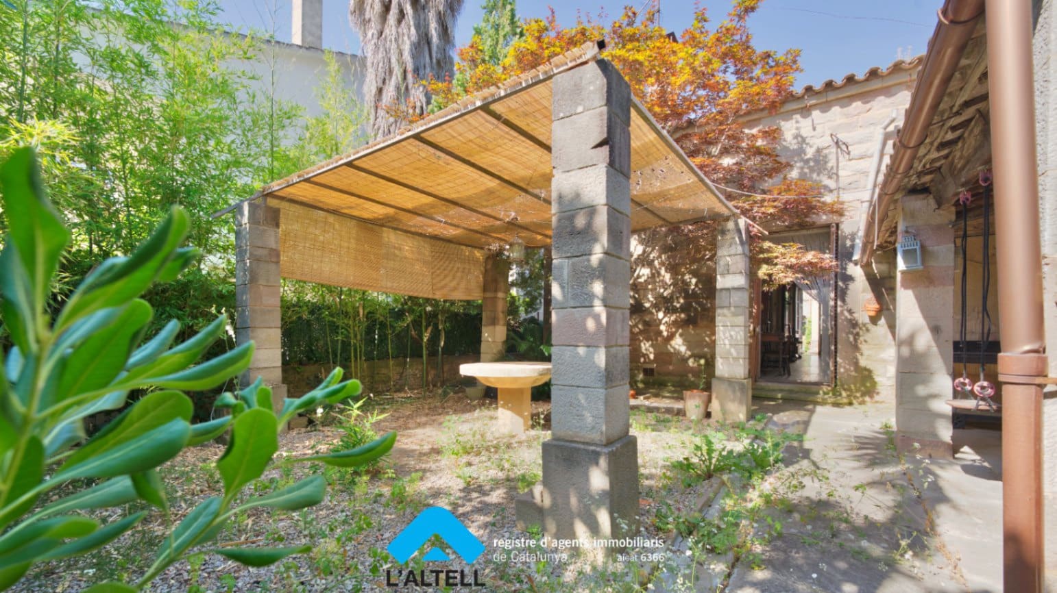 3 bedroom Townhouse for sale in L'Ametlla del Valles - € 498,000 (Ref: 9921092)