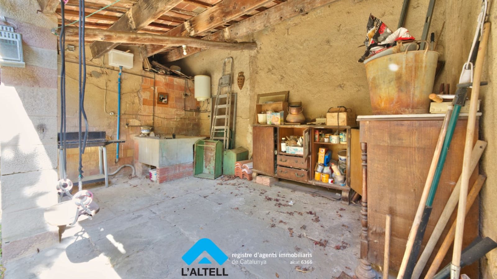 3 bedroom Townhouse for sale in L'Ametlla del Valles - € 498,000 (Ref: 9921092)